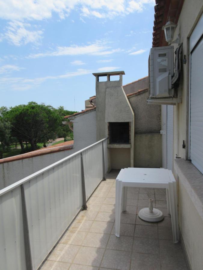 Apart Climatise T3 St Pierre La Mer 1 Er Etage, 4 Pers Fleury  Bagian luar foto